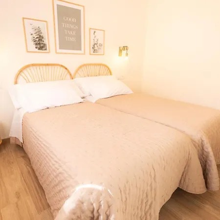 El Sueno Del Buho 3. Chimenea Y Terraza. * בסייטה