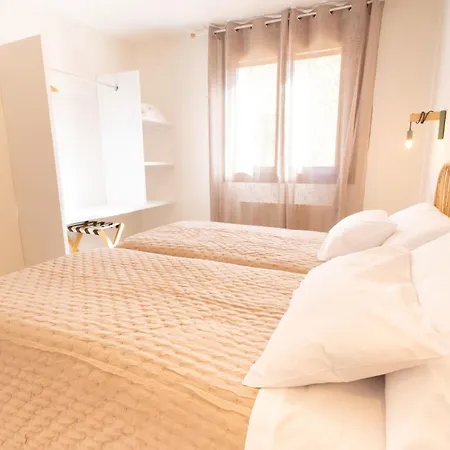 El Sueno Del Buho 3. Chimenea Y Terraza. * בסייטה