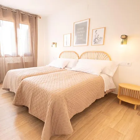 El Sueno Del Buho 3. Chimenea Y Terraza. * בסייטה